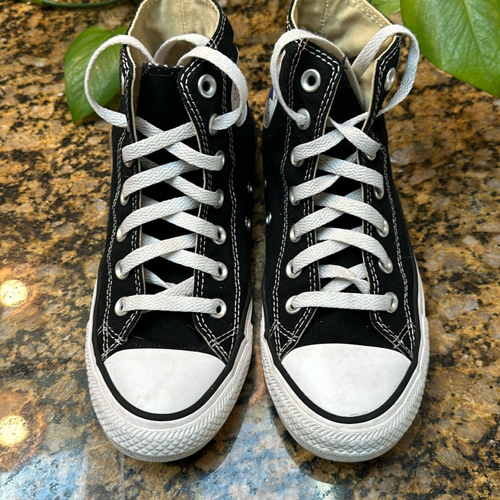 Converse Women’s Black High Tops Size 6.5